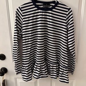 Navy medium Pomander Place long sleeve shirt. New without tags. Navy and white